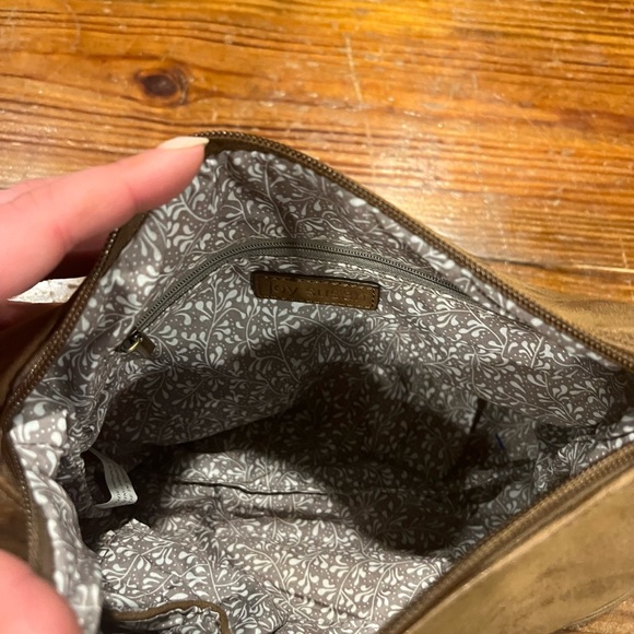 Joy Susan Cross Body - Picture 5 of 5